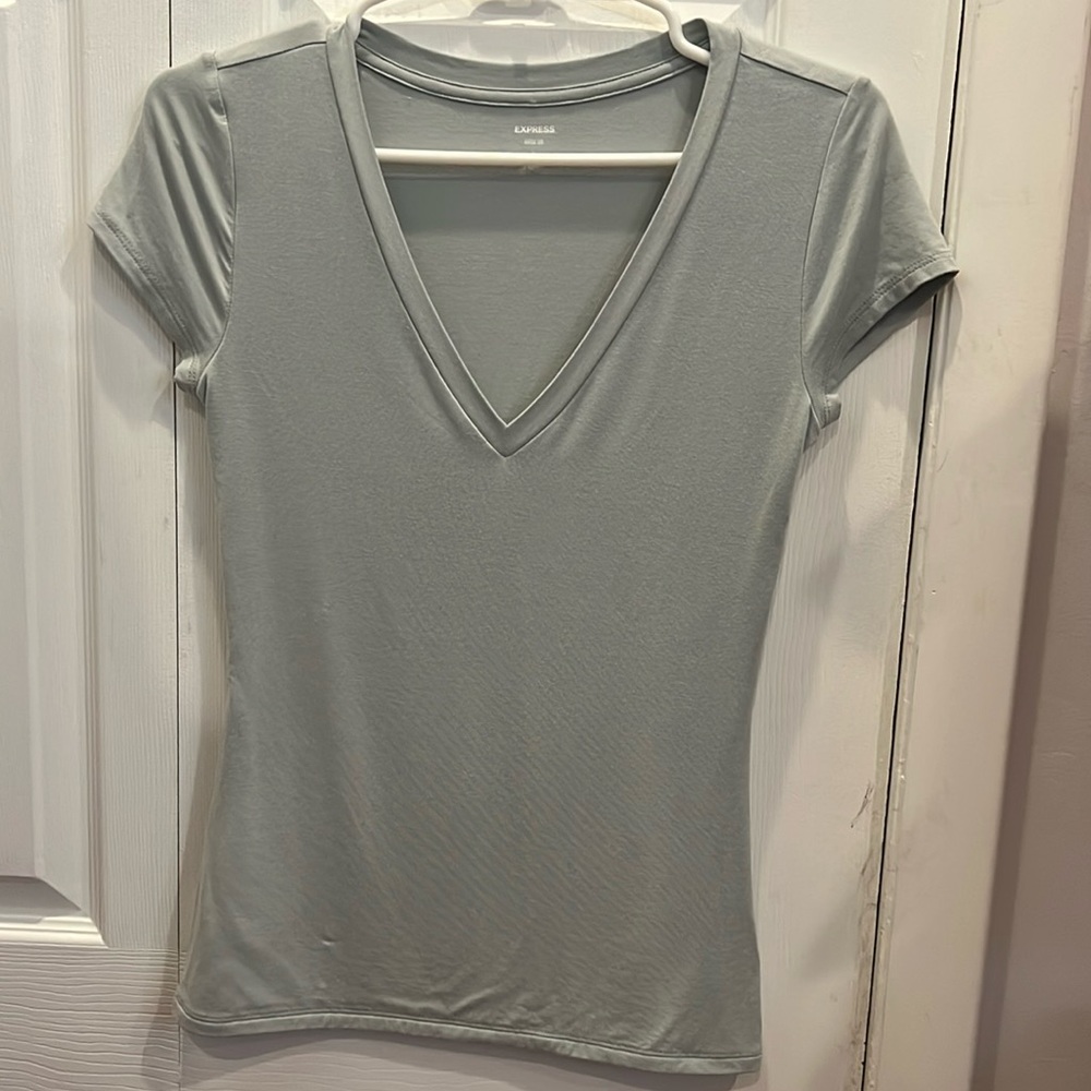Women tee from Express. Size S